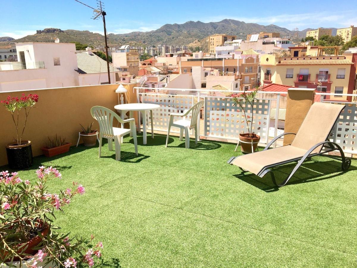 Room With Single Bed In Typical Townhouse With Rooftop Terrace Málaga Exterior foto